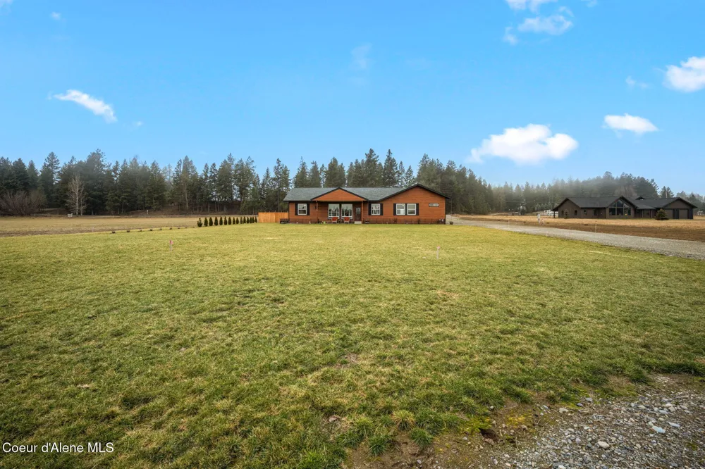 86 Nuthatch Lane Moyie Springs, ID 83845