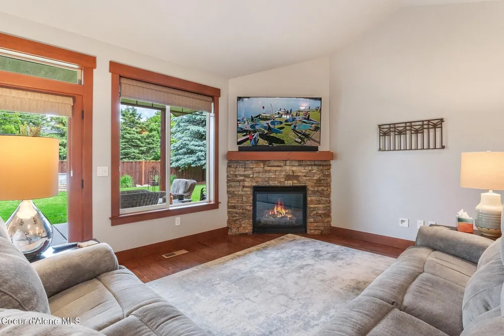 125 Crooked Ear Drive Sandpoint, ID 83864