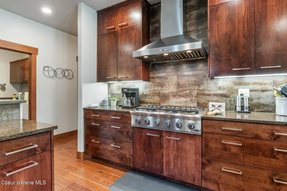 125 Crooked Ear Drive Sandpoint, ID 83864
