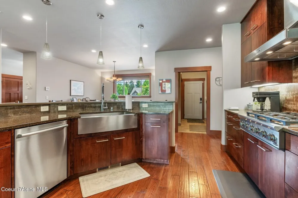 125 Crooked Ear Drive Sandpoint, ID 83864