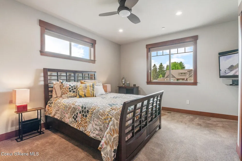 125 Crooked Ear Drive Sandpoint, ID 83864