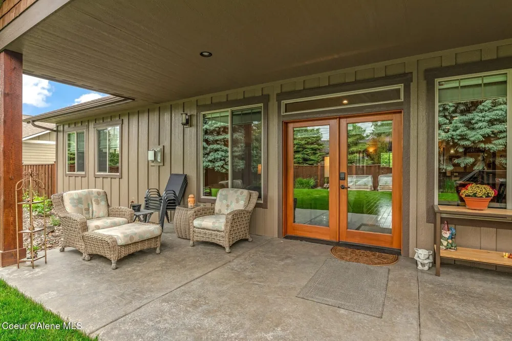 125 Crooked Ear Drive Sandpoint, ID 83864