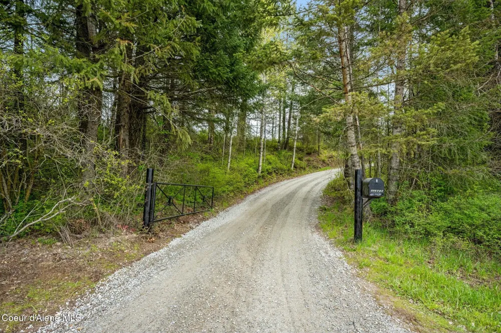 457619 S US-95 Careywood, ID 83809