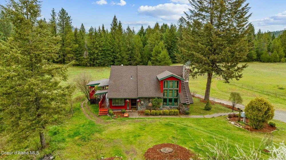 457619 S US-95 Careywood, ID 83809