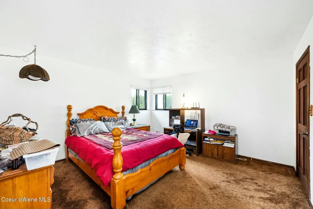 457619 S US-95 Careywood, ID 83809
