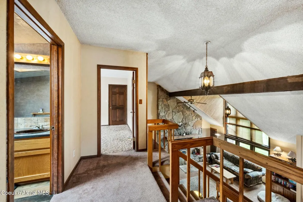 457619 S US-95 Careywood, ID 83809