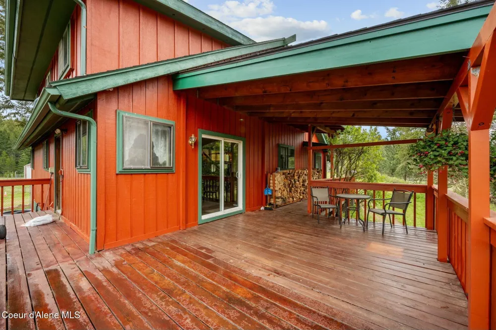 457619 S US-95 Careywood, ID 83809