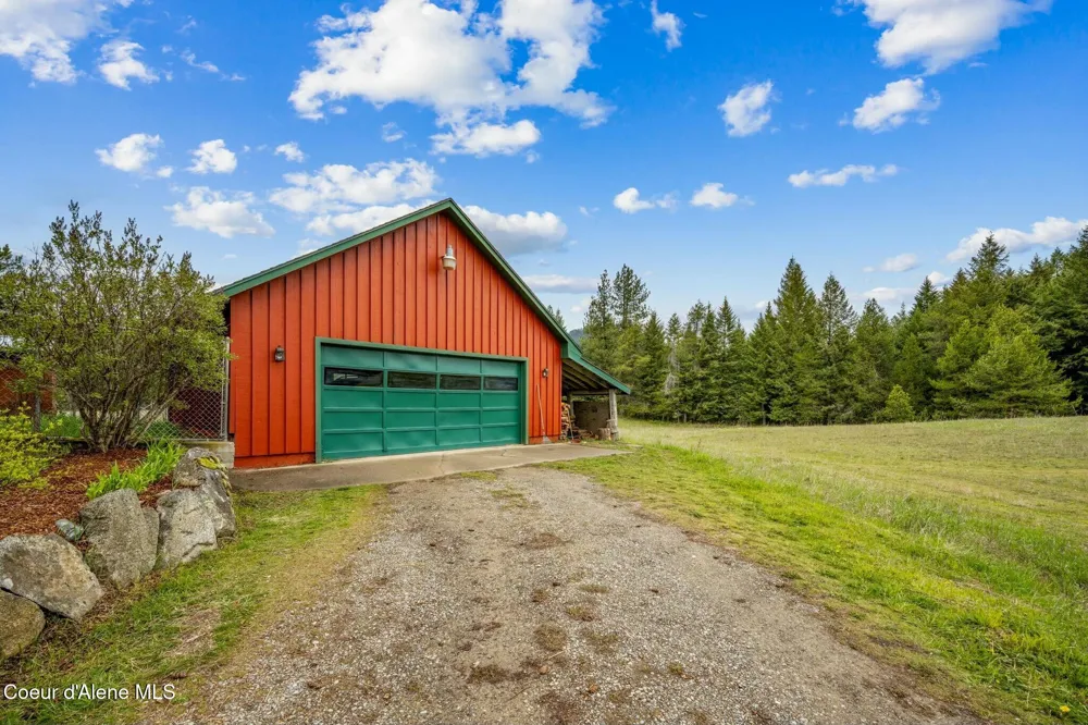 457619 S US-95 Careywood, ID 83809
