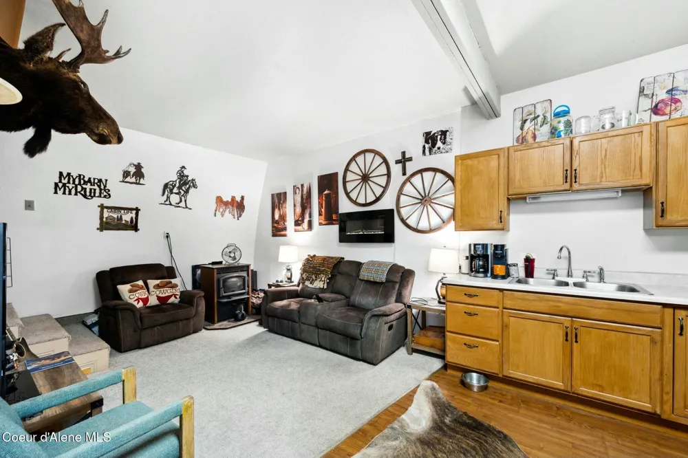 457619 S US-95 Careywood, ID 83809