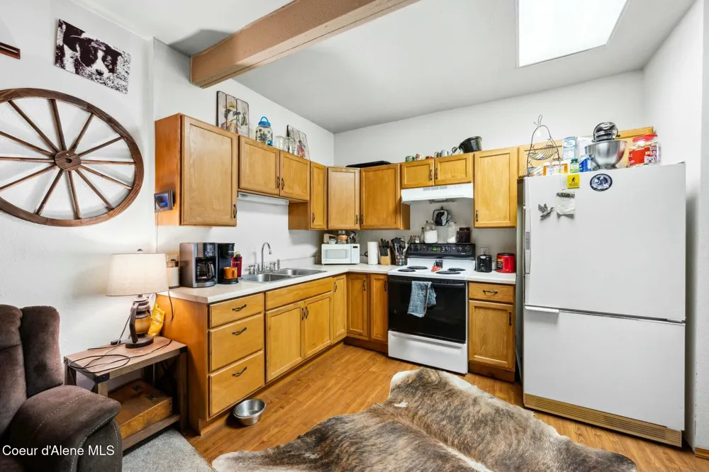 457619 S US-95 Careywood, ID 83809