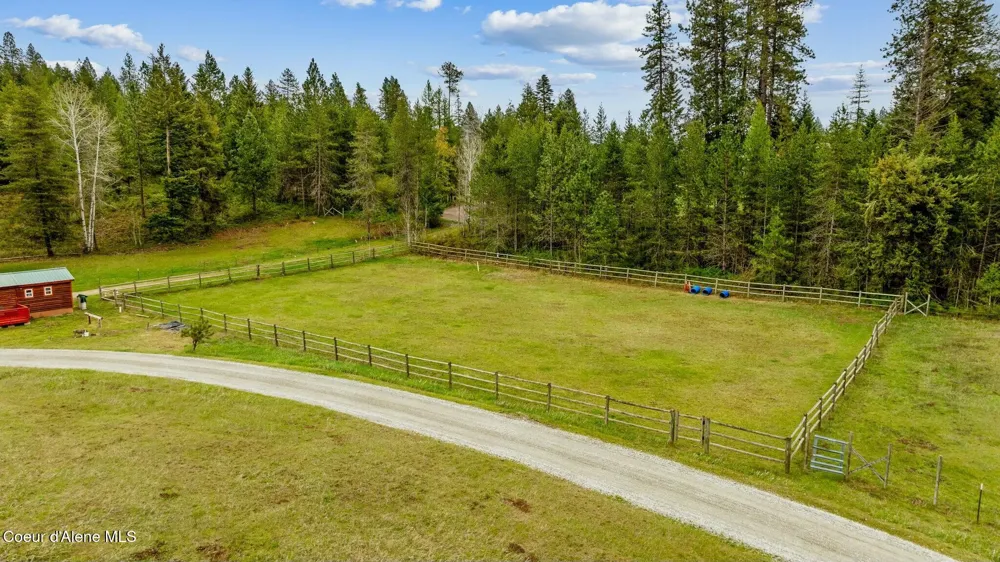 457619 S US-95 Careywood, ID 83809