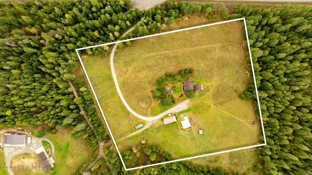 457619 S US-95 Careywood, ID 83809