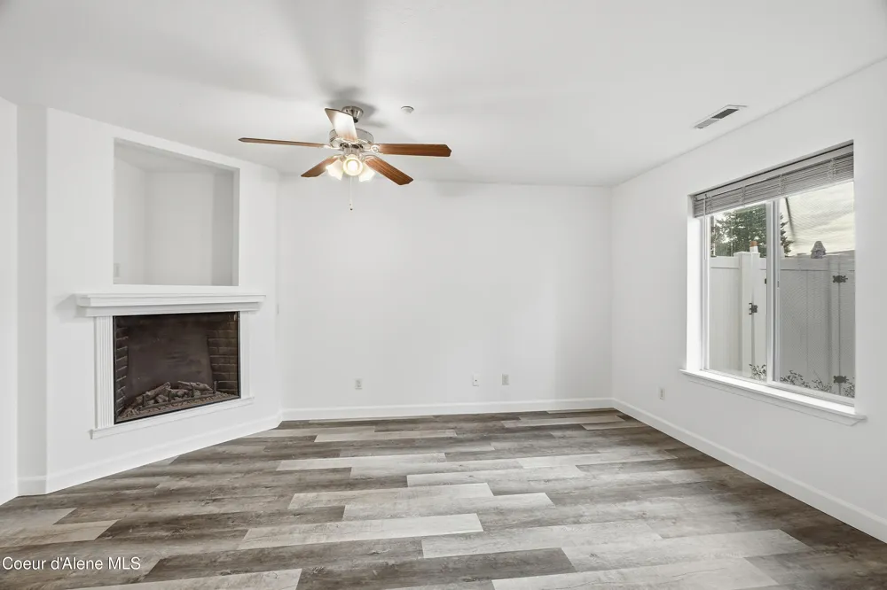 176 E Maryanna Lane Hayden, ID 83835