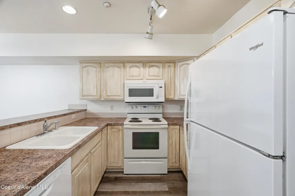 176 E Maryanna Lane Hayden, ID 83835