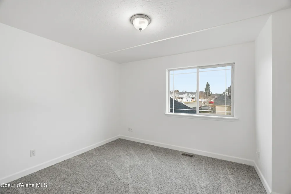 176 E Maryanna Lane Hayden, ID 83835
