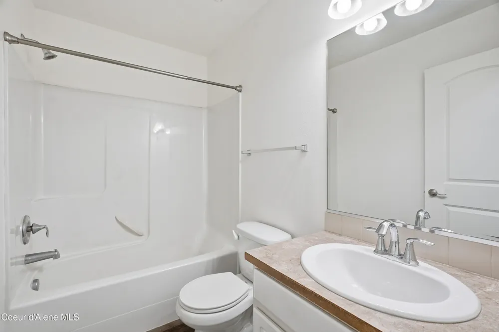 176 E Maryanna Lane Hayden, ID 83835