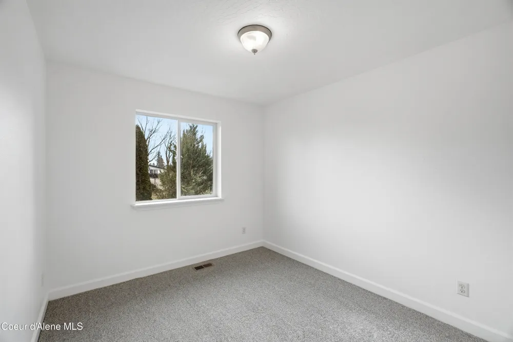 176 E Maryanna Lane Hayden, ID 83835
