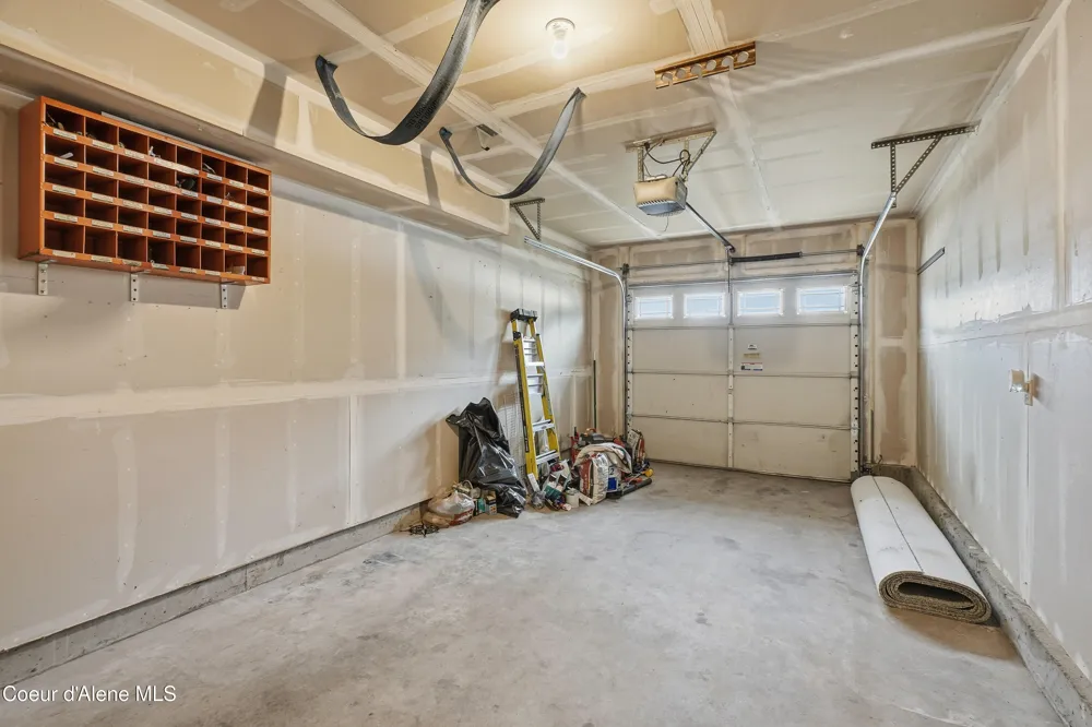 176 E Maryanna Lane Hayden, ID 83835