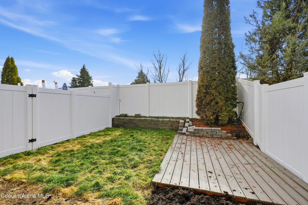 176 E Maryanna Lane Hayden, ID 83835