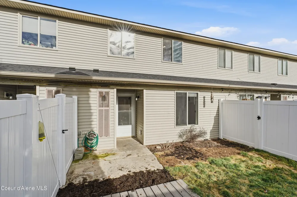 176 E Maryanna Lane Hayden, ID 83835