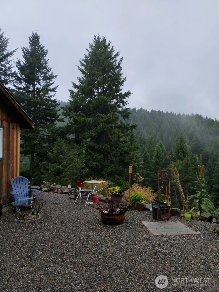 57 Slippery Hill Lane Republic, WA 99166
