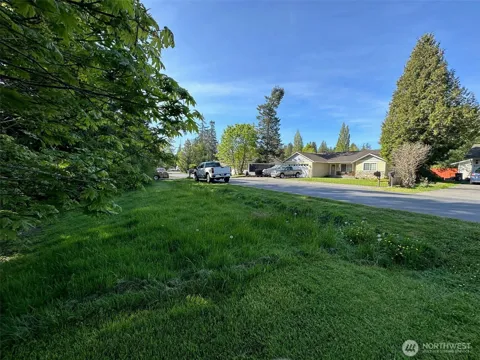 10 Skeena Way