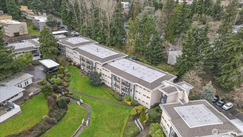 12631 NE 9th Place #C305 Bellevue, WA 98005