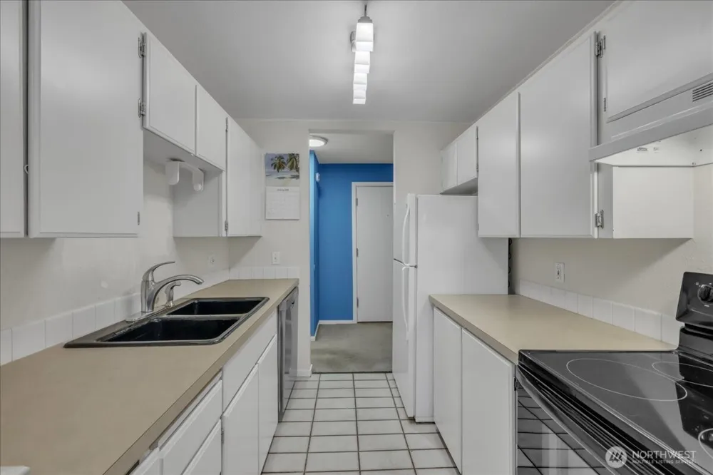 12631 NE 9th Place #C305 Bellevue, WA 98005