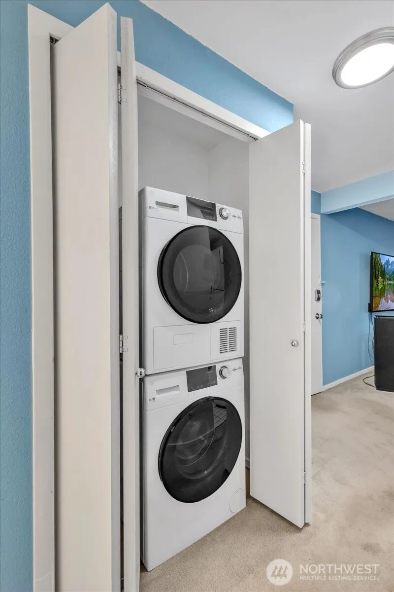12631 NE 9th Place #C305 Bellevue, WA 98005