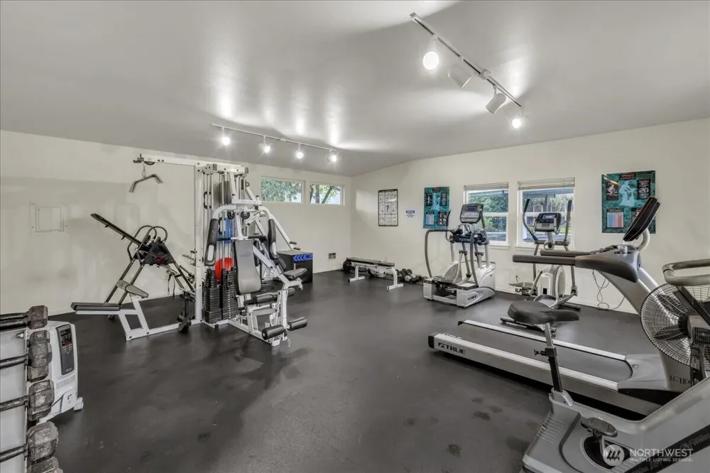 12631 NE 9th Place #C305 Bellevue, WA 98005