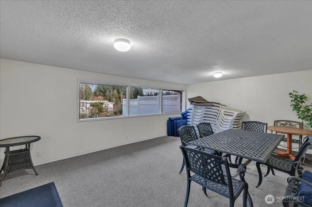 12631 NE 9th Place #C305 Bellevue, WA 98005