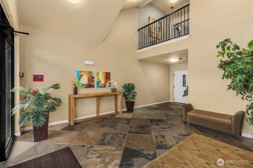 6800 132nd Place SE #E207 Newcastle, WA 98059