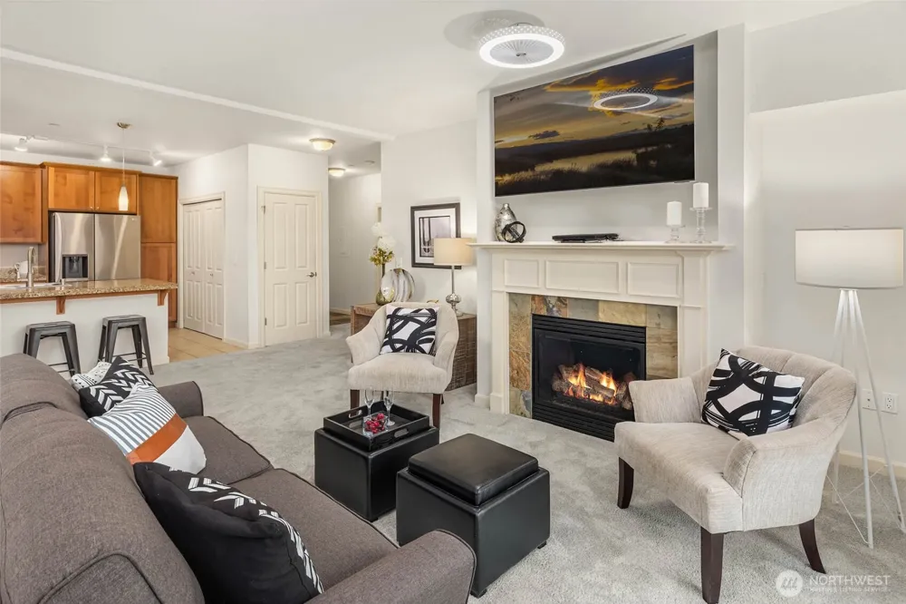6800 132nd Place SE #E207 Newcastle, WA 98059