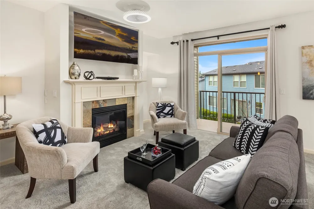 6800 132nd Place SE #E207 Newcastle, WA 98059