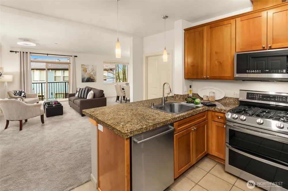 6800 132nd Place SE #E207 Newcastle, WA 98059