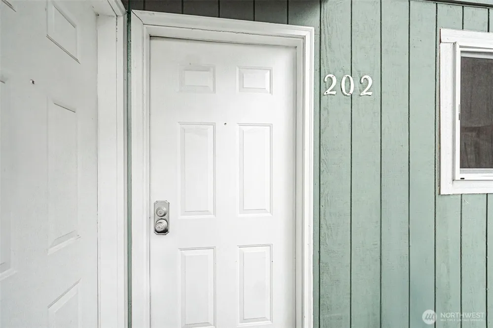 3322 I STREET #F202 Auburn, WA 98002