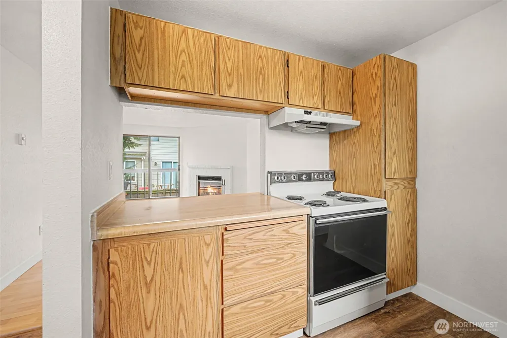 3322 I STREET #F202 Auburn, WA 98002