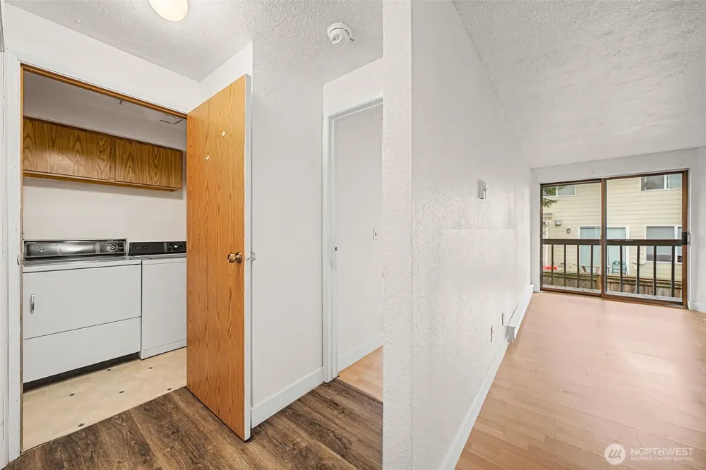 3322 I STREET #F202 Auburn, WA 98002