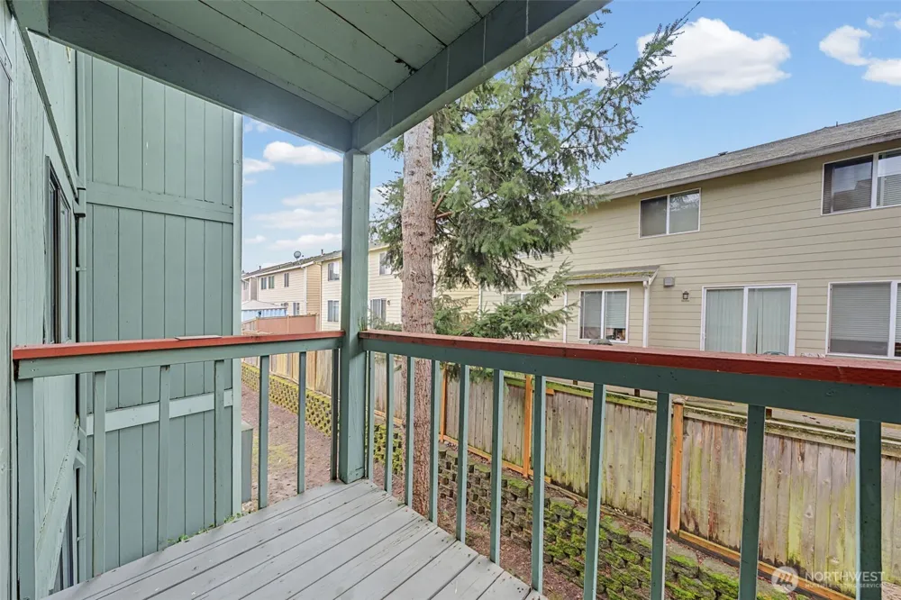 3322 I STREET #F202 Auburn, WA 98002
