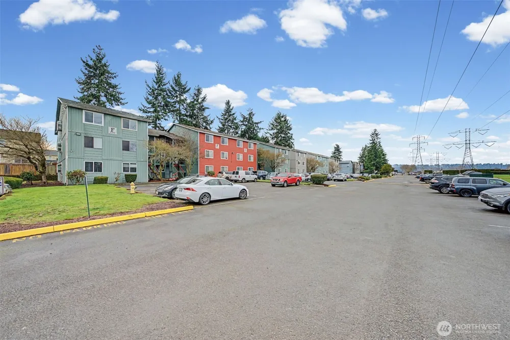 3322 I STREET #F202 Auburn, WA 98002