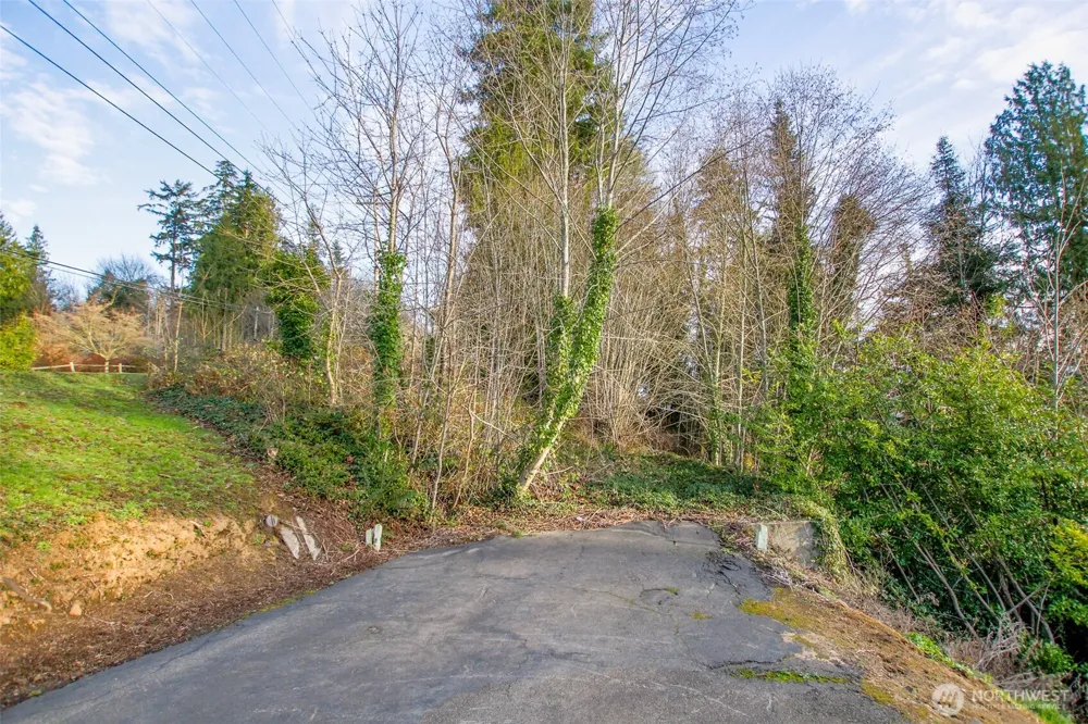 610 Columbia Street Cathlamet, WA 98612