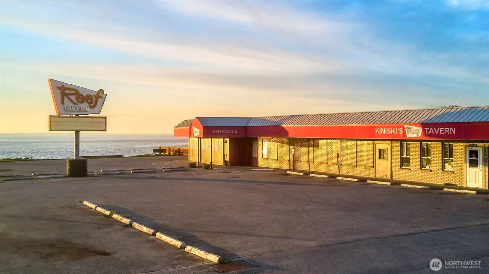 1334 Gulf Road Point Roberts, WA 98281
