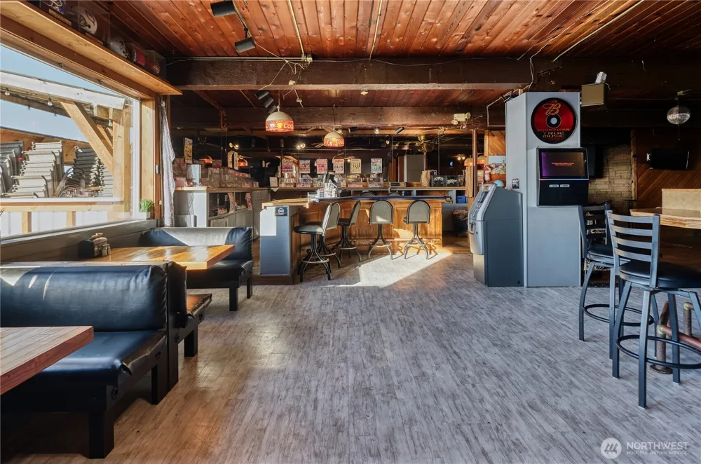 1334 Gulf Road Point Roberts, WA 98281
