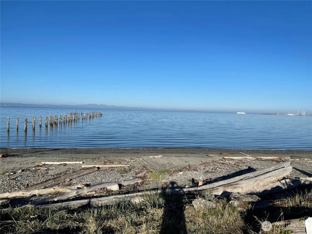 1334 Gulf Road Point Roberts, WA 98281