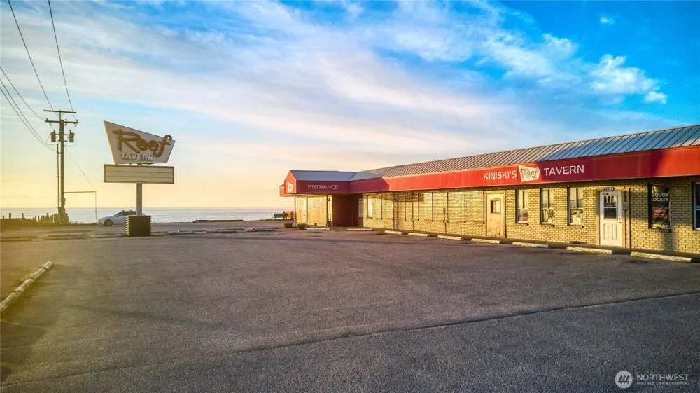 1334 Gulf Road Point Roberts, WA 98281