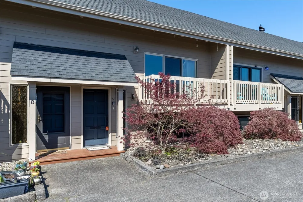 1310 River Road #9 Longview, WA 98632