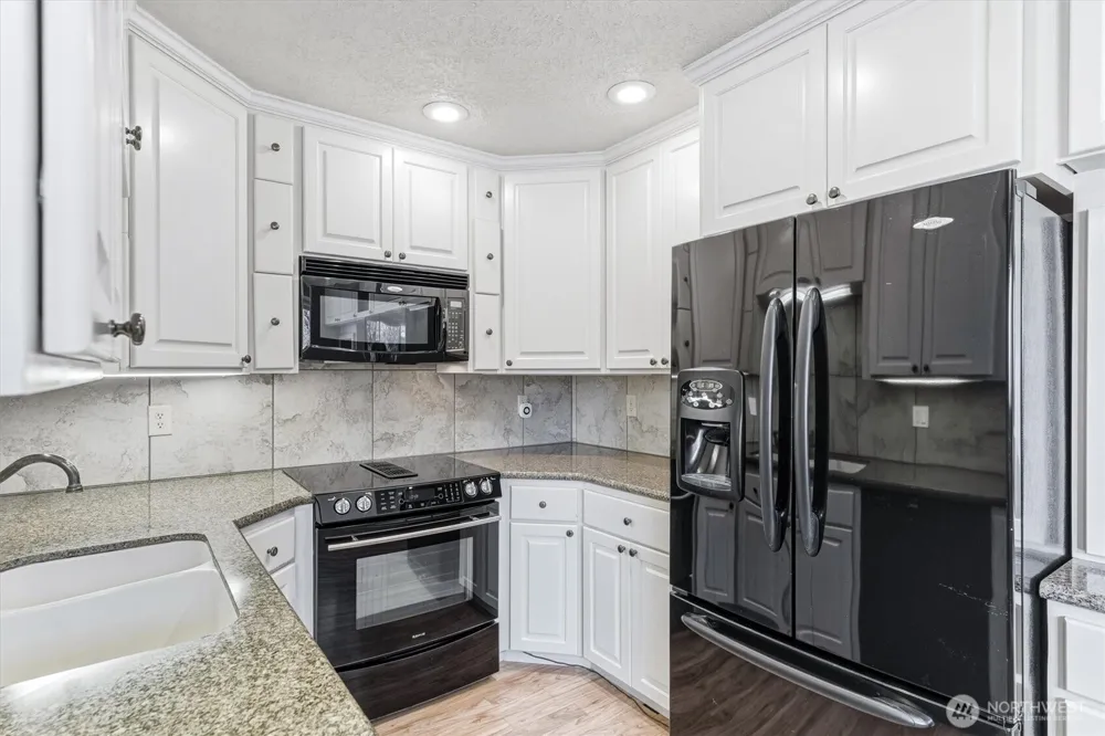 1310 River Road #9 Longview, WA 98632
