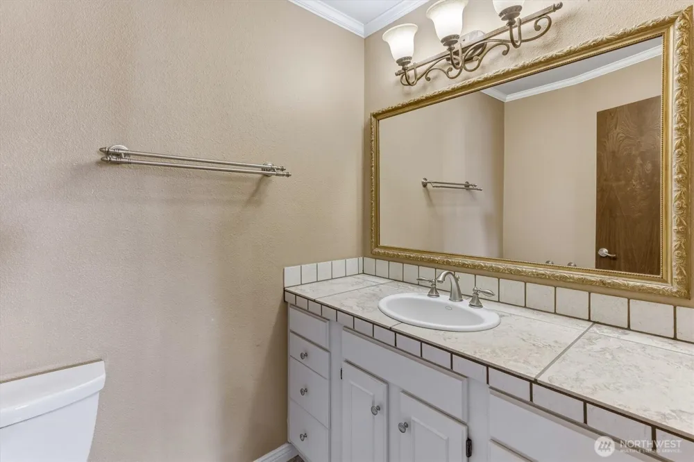 1310 River Road #9 Longview, WA 98632