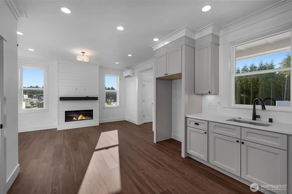 4 Springboard Street Pacific Beach, WA 98571