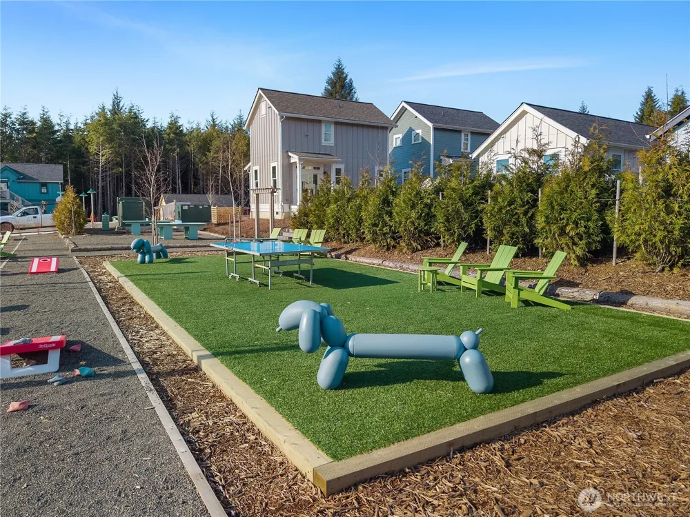 4 Springboard Street Pacific Beach, WA 98571